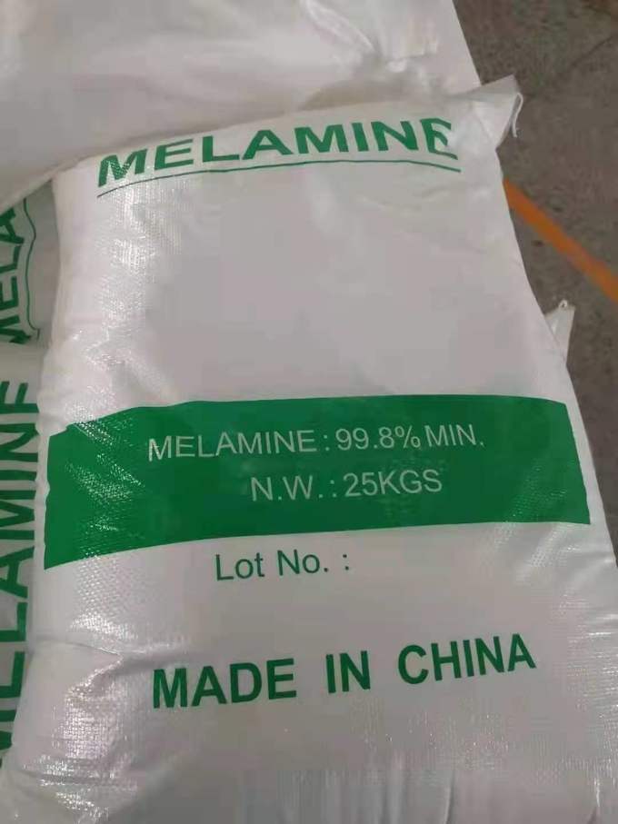 Wit 99,8% de Grondstoffen CAS 108-78-1 van Melaminechemische producten 3